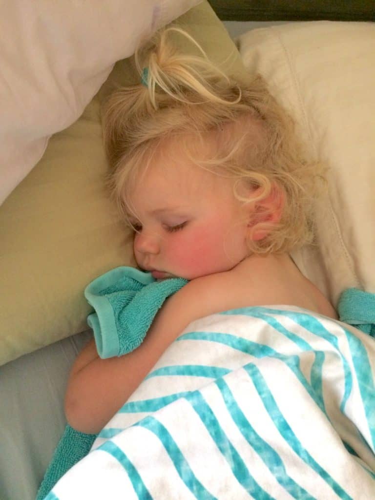 How to get a toddler to sleep on vacation: Kids sleeping tips for travel from a pediatric sleep expert. To & Fro Fam