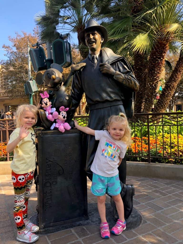 Doing a cheap Disney vacation with your family? Here, I explain the Disney PhotoPass cost, how to use it—and if it's worth it. Tips for cheap Disney vacations! To & Fro Fam