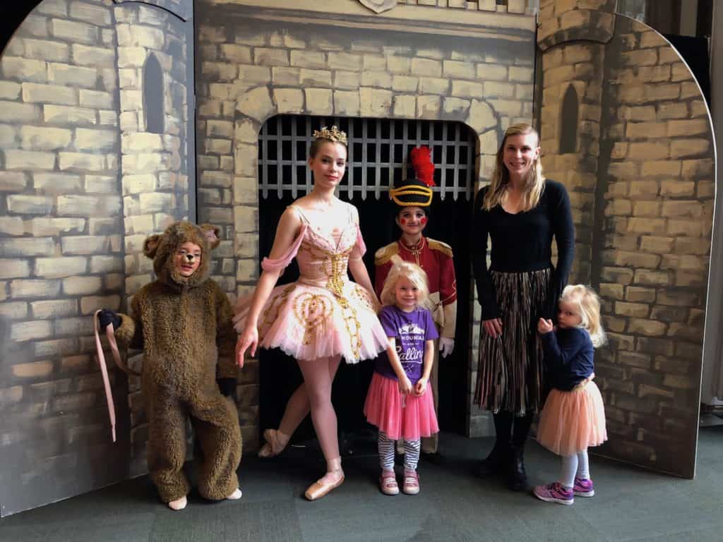 Want to start a new holiday tradition? Going to the Nutcracker with kids is such a fun way to celebrate the Christmas spirit. Here, 19 tips to go to the Nutcracker ballet as a family. To & Fro Fam