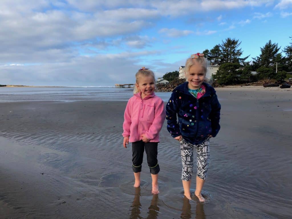 Family vacation in Lincoln City, Oregon made my top 10 travel destinations of 2018. Click to read why! To & Fro Fam