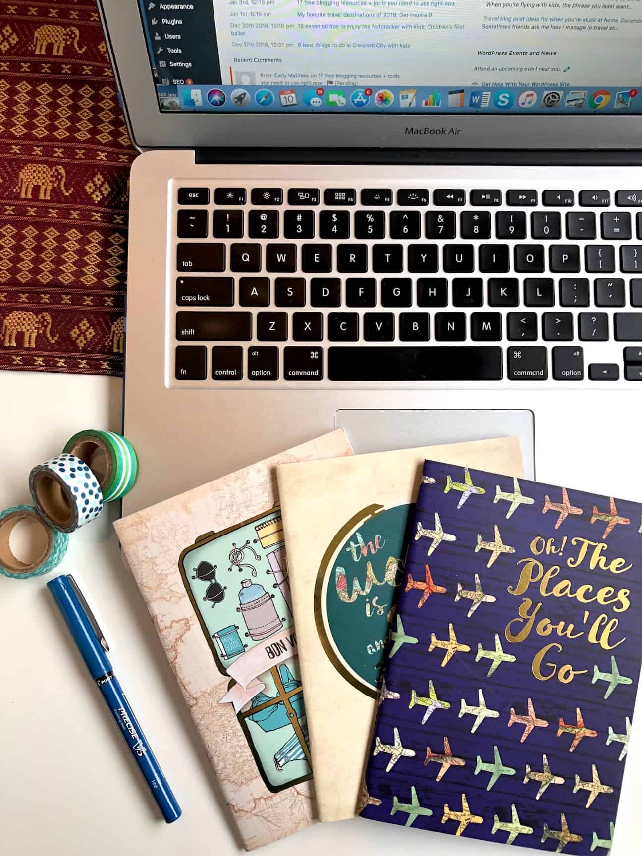 Going to a blogging conference? Organize your notes, growth hacks, contacts and more with a blogging conference notebook. Here's how. To & Fro Fam