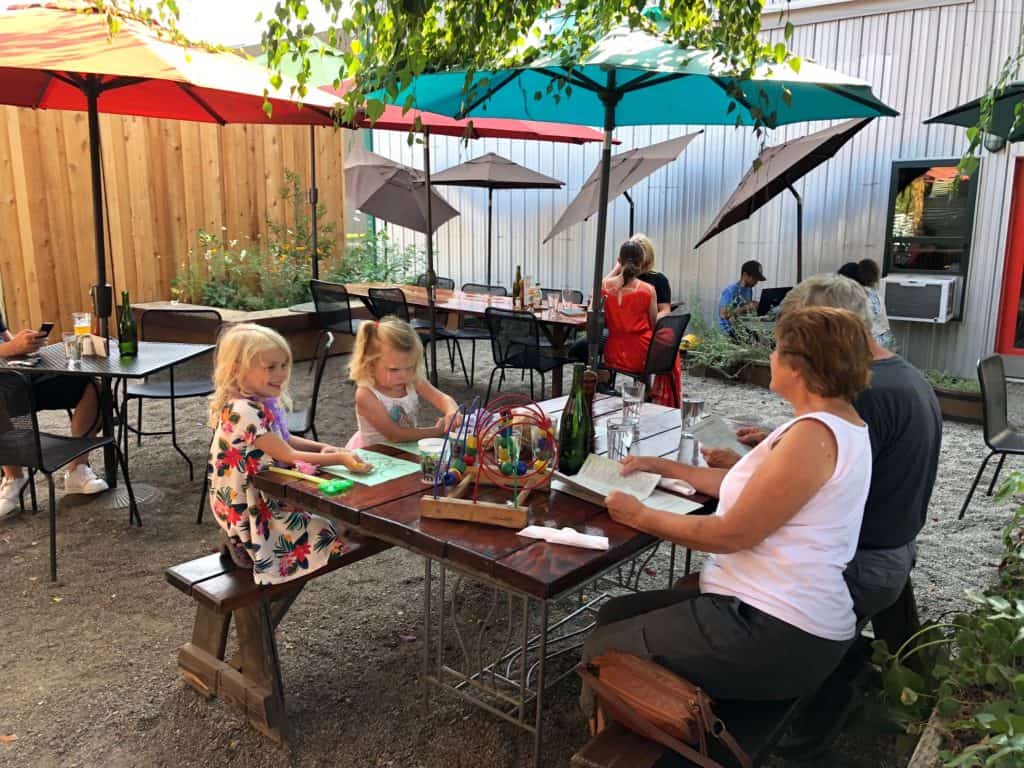 Visiting Portland, Oregon? These North Portland kid-friendly restaurants welcome families with play spaces, good food, happy hours + of course ice cream! To & Fro Fam