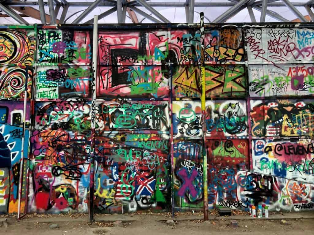 How to paint graffiti in Paris: Where to create street art legally. / To & Fro Fam