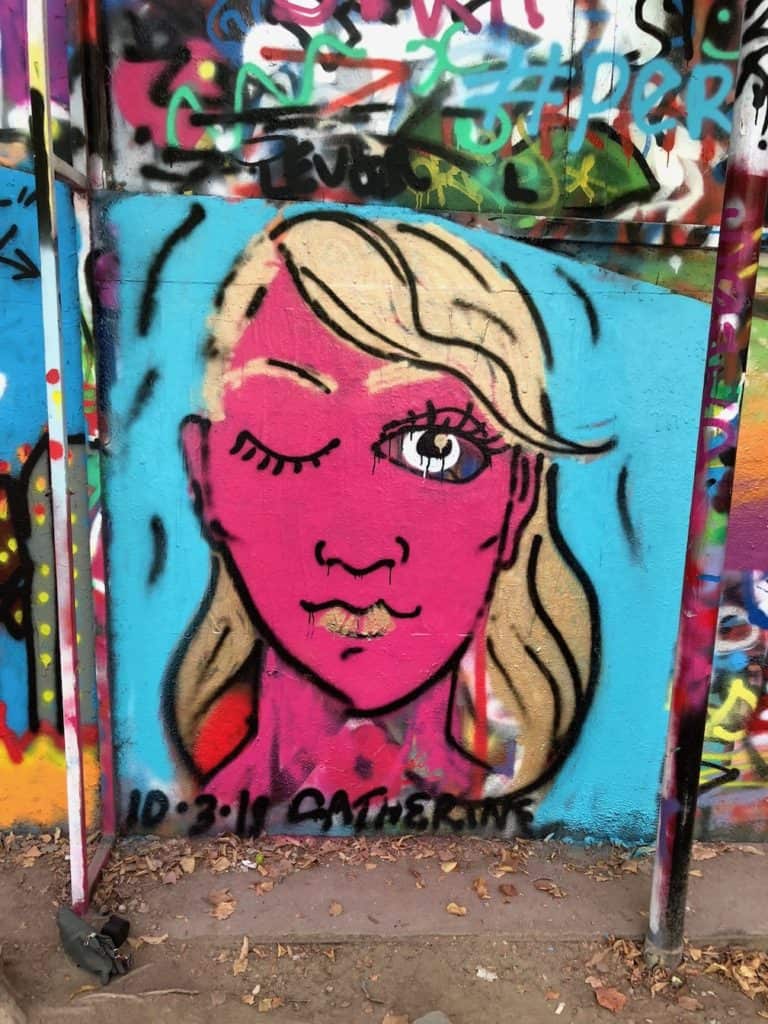 Looking for unusual things to do in Paris? Here's how to paint graffiti in Paris even if you're not an artist! / To & Fro Fam