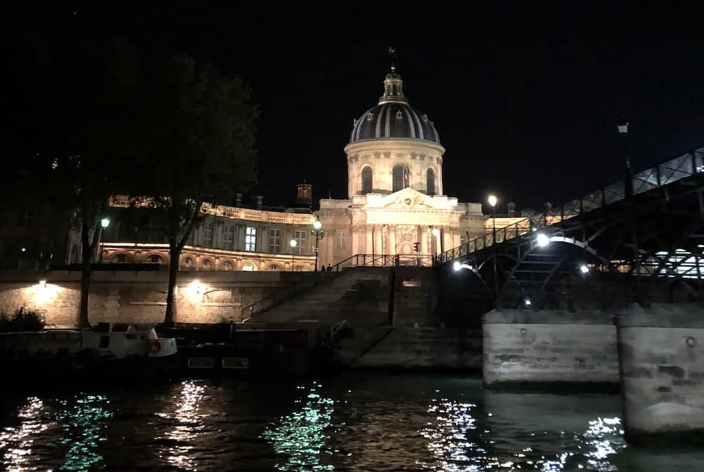 Wondering what to do in Paris? These 5 activities in Paris, France (including a Seine cruise at night) attract tourists but are 100% worth a visit. To & Fro Fam