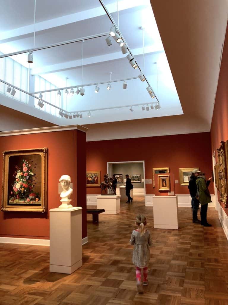 how to take kids to the art museum: Fun activities on vacation for the whole family. To & Fro Fam