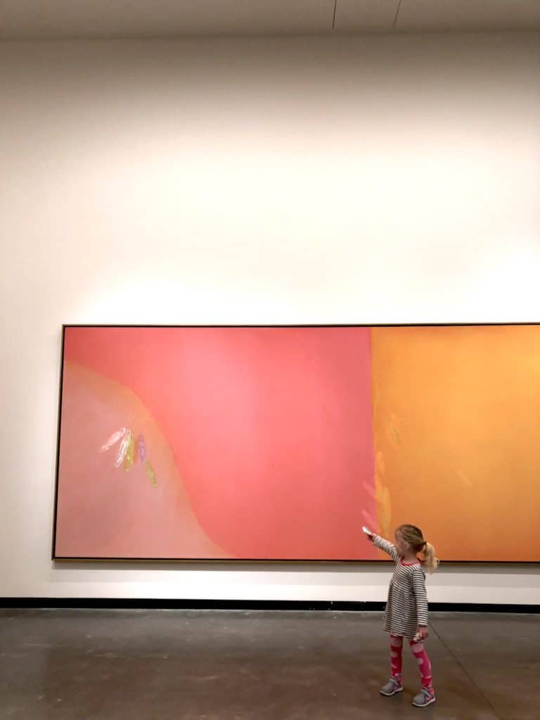how to take kids to the art museum on family vacations / To & Fro Fam