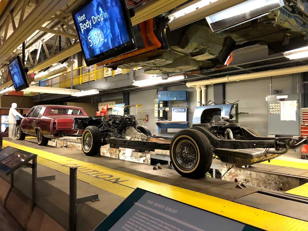 Interested in cars and the auto industry? The Detroit Historical Museum includes a whole display on how the car industry influenced Detroit history (plus much more). To & Fro Fam
