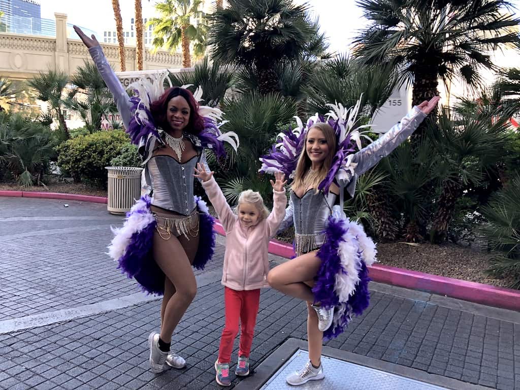 How to have fun in Las Vegas with kids: All the family friendly things to do! To & Fro Fam