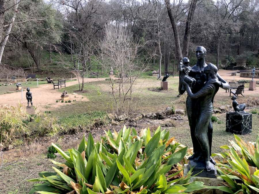 Unique things to do in Austin, TX: visit the Umlauf Sculpture Garden and Museum near Zilker Park. To & Fro Fam