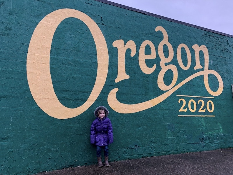Things to do in Lincoln City, Oregon: Check out the fun murals in this town on the Oregon Coast! Plus, more ideas when you click to the full guide. To & Fro Fam