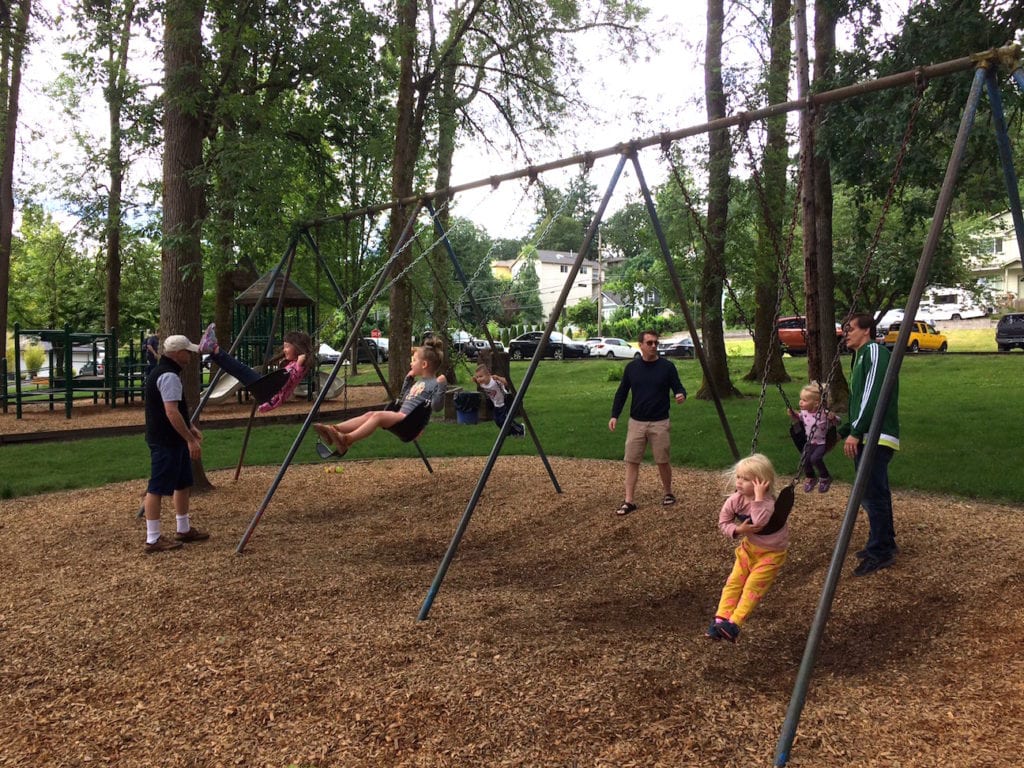 Beautiful parks for summer fun in Oregon: Kids love playgrounds and parks in West Linn, OR. These Clackamas County parks 