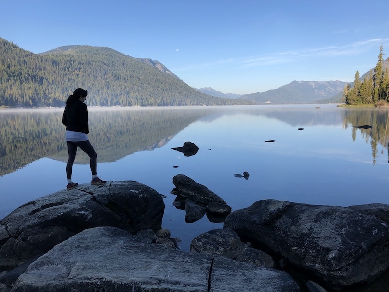 Lake Wenatchee in Washington is a beautiful destination for camping, boating, fishing, swimming and hiking. Check out the Lake Wenatchee State Park or other campgrounds nearby. Here, all the details you need! To & Fro Fam