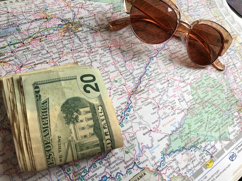 Budget travel: Road trips can't be beat! Here, the reasons why you should consider a road trip this year (that go beyond saving money). To & Fro Fam