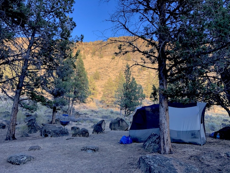 Camping near Bend in Central Oregon: One of our favorite campgrounds is Cove Palisades State Park. This high desert spot is on Lake Billy Chinook, where families can go fishing, hiking, swimming and boating. Read for all the details! To & Fro Fam 