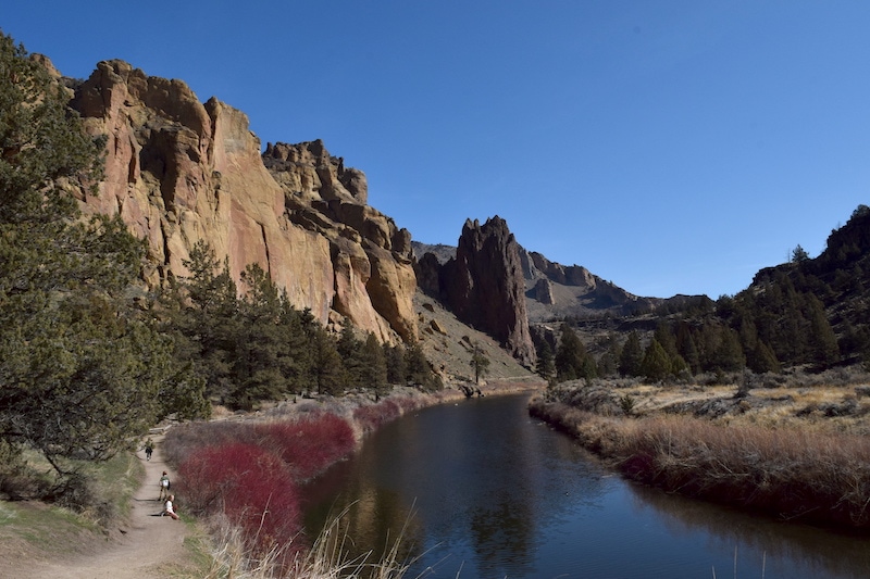 The River Trail in Smith Rock State Park is a beautiful and family friendly hike. It takes you through some of the High Desert's most impressive scenery, where you can also see rock climbers scaling the cliffs! This kid friendly trail is just one thing to do at Smith Rock. To & Fro Fam