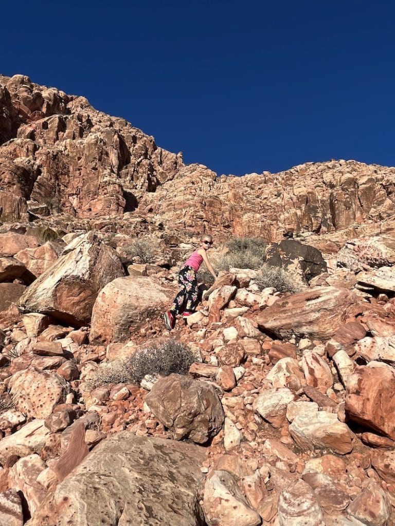 For a family friendly activity in Las Vegas, hike the Kraft Boulders trail! Just a half-hour from the Strip, your kids will love exploring the fallen boulders and climbing the side of Kraft Mountain. To & Fro Fam