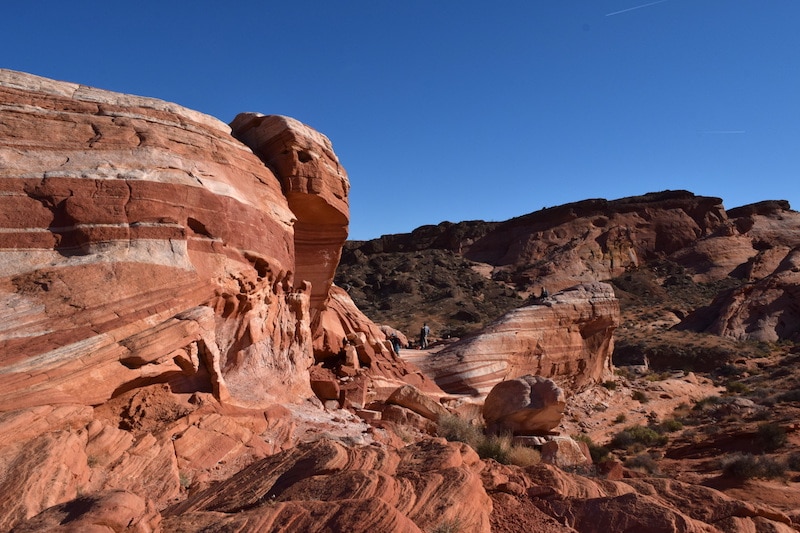 Incredible rock formations near Las Vegas: Valley of Fire hikes take you through epic landscapes. Don't miss one of the best things to do in Las Vegas! To & Fro Fam