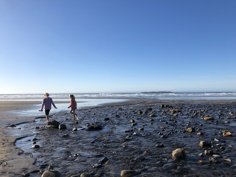 Weather in Newport, Oregon: The Oregon Coast is rainy, but you'll also get incredibly beautiful clear days. Read my full article for all the details on Newport weather, plus attractions, things to do, beaches and more! To & Fro Fam