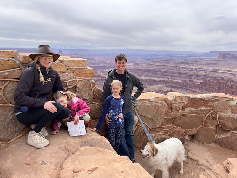 Dead Horse Point: Family friendly and dog friendly state park near Moab, Utah / To & Fro Fam