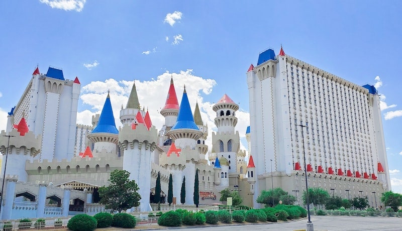 The best Las Vegas hotels for families: Don't miss this lodging on The Strip! To & Fro Fam